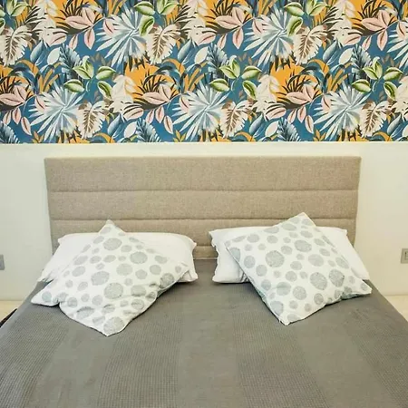 Light And Modern Sea View Appartement *